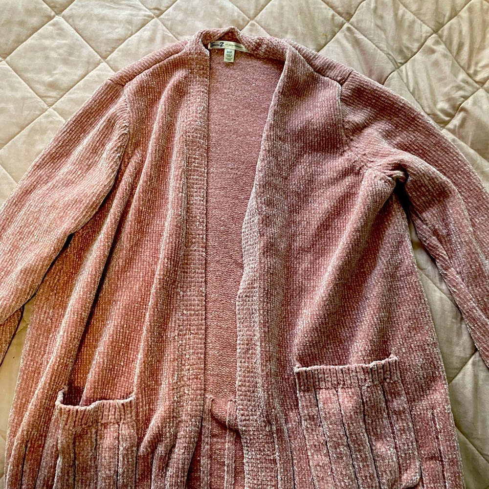 No holes or stains
